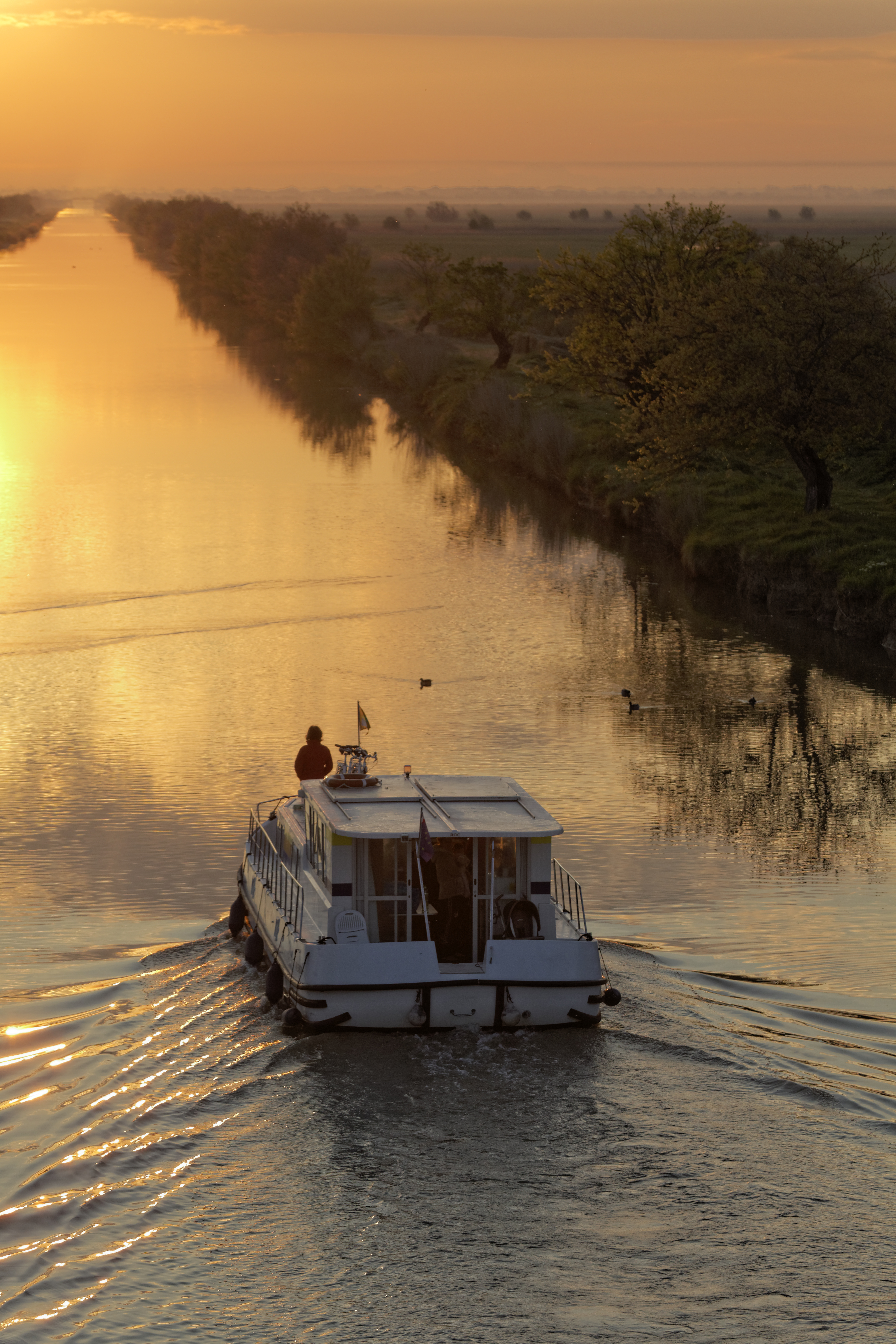 Locaboot vaargebied Camargue