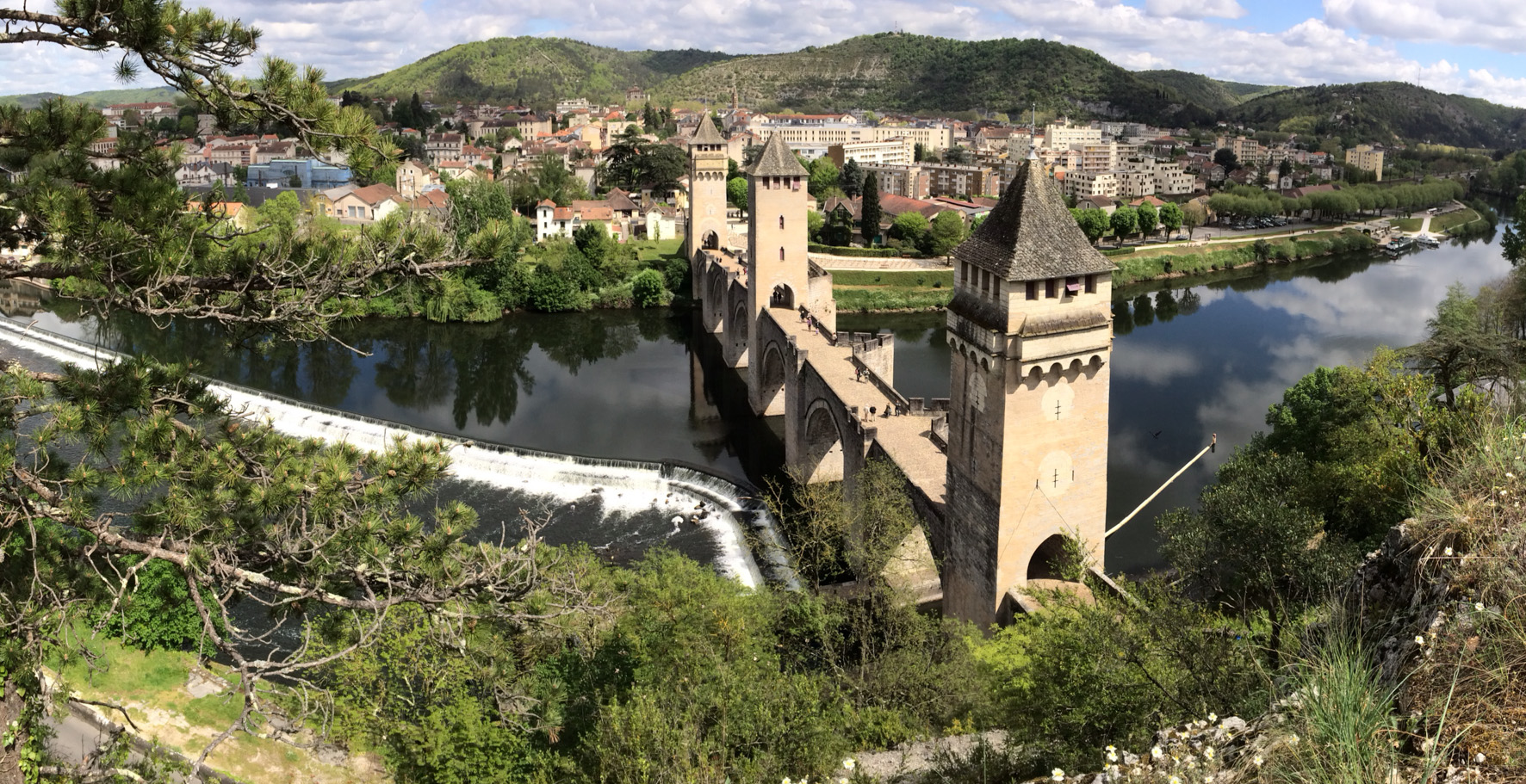 locaboat valentre bridge