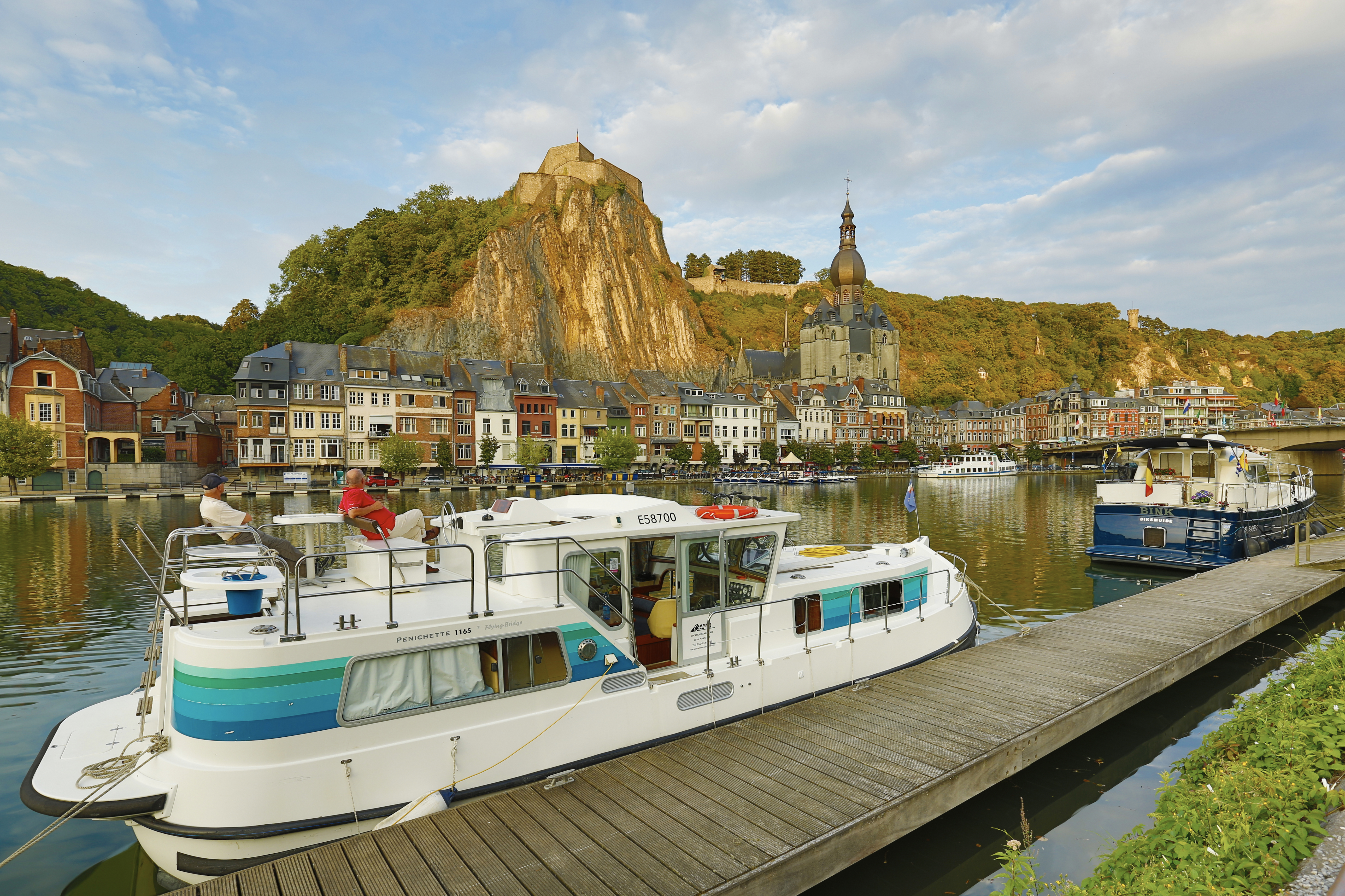 Locaboat Bourgogne et Loire Dinant